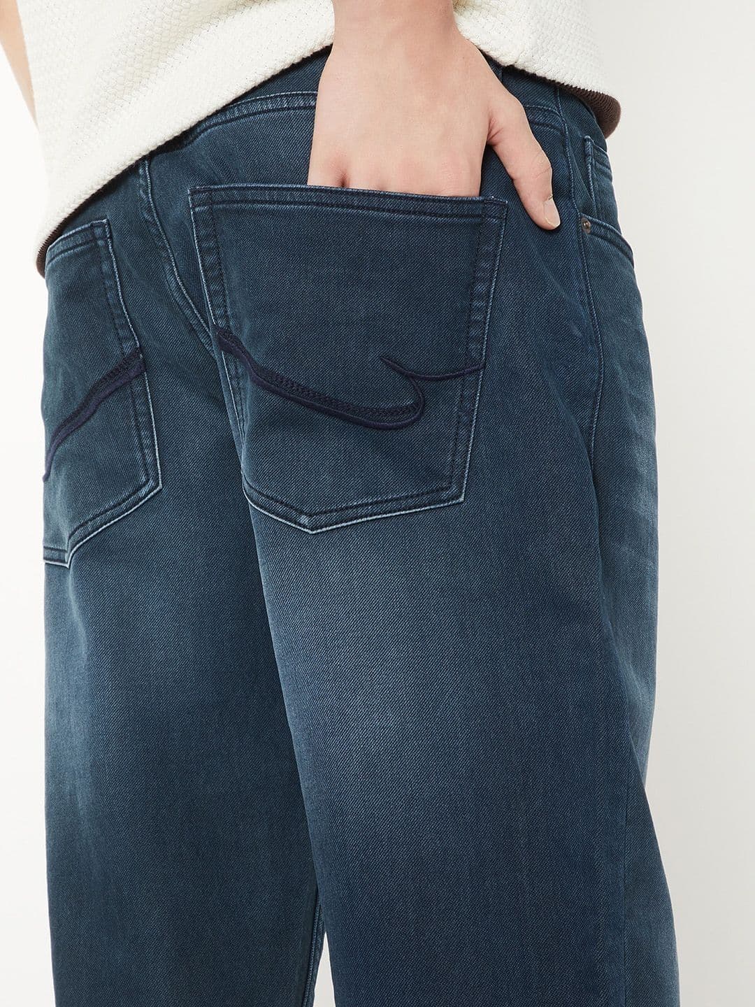 max Men Regular Fit Mid-Rise Light Fade Stretchable Jeans thumbnail 2