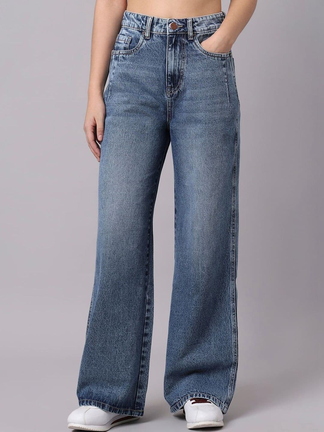 TARAMA Women Wide Leg High-Rise Light Fade Jeans thumbnail 2