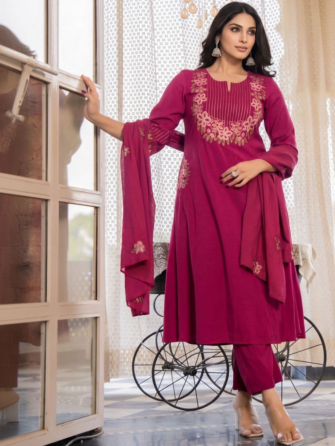 Royal Export Women Ethnic Motifs Embroidered Regular Thread Work Kurta with Trousers & With Dupatta thumbnail 4