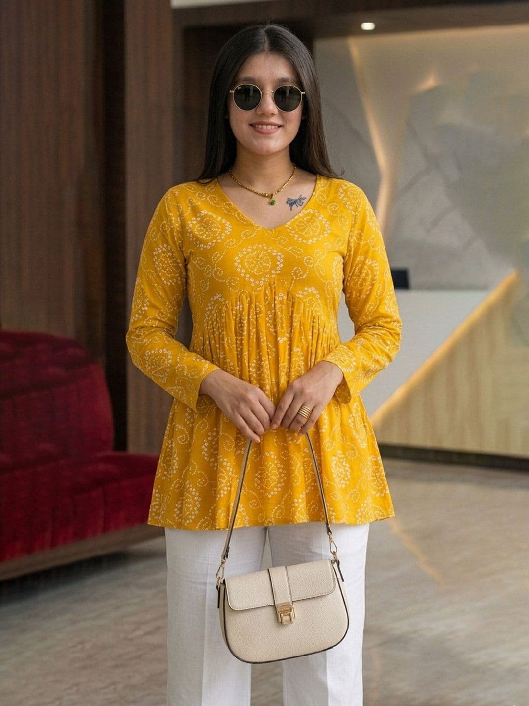 Vastrakaya Bandhani Printed V-Neck Pure Cotton Blend Empire Kurti thumbnail 4