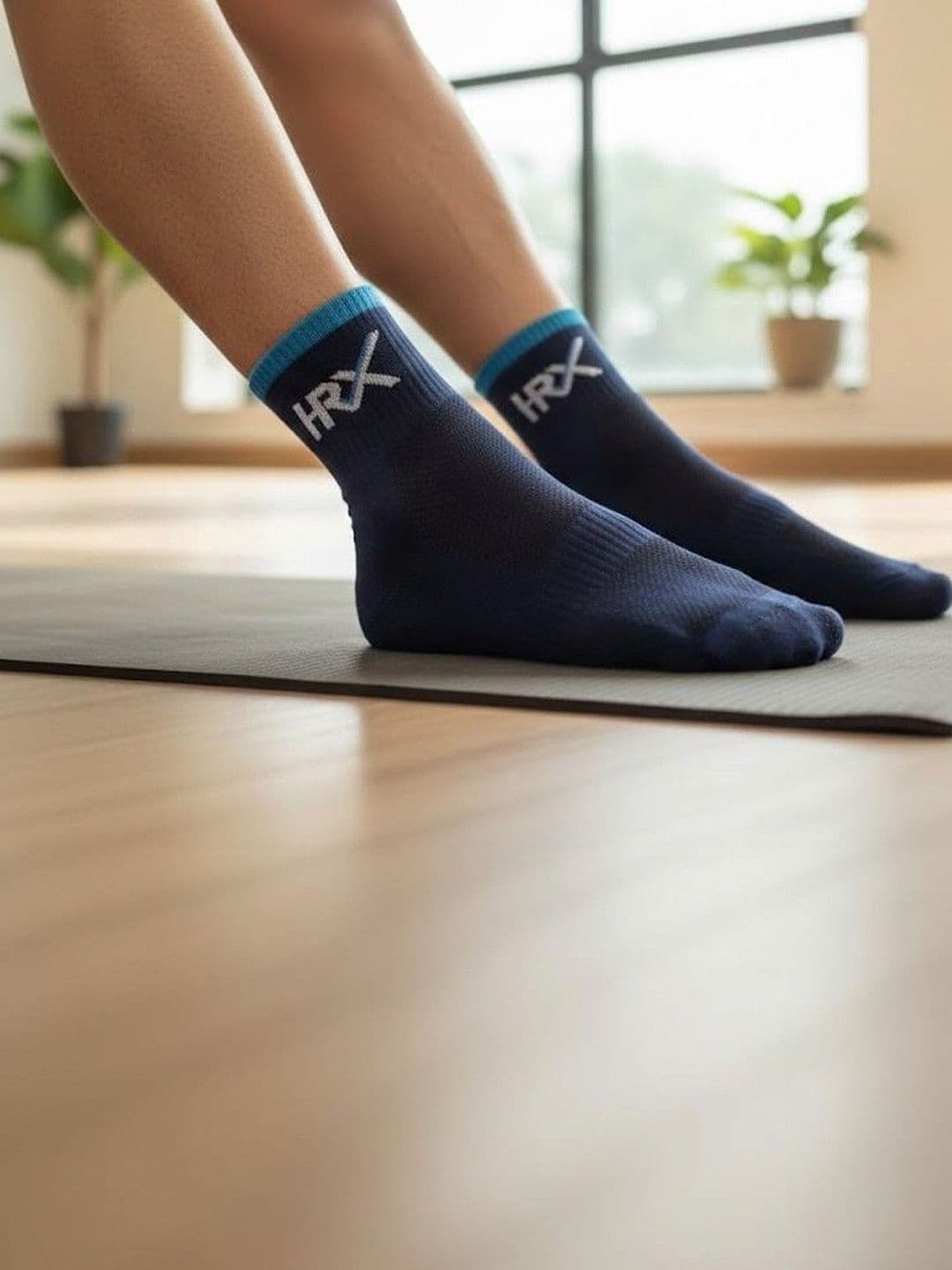 HRX by Hrithik Roshan Men Pack of 3 Cotton Blend Patterned Ankle Length Socks thumbnail 3
