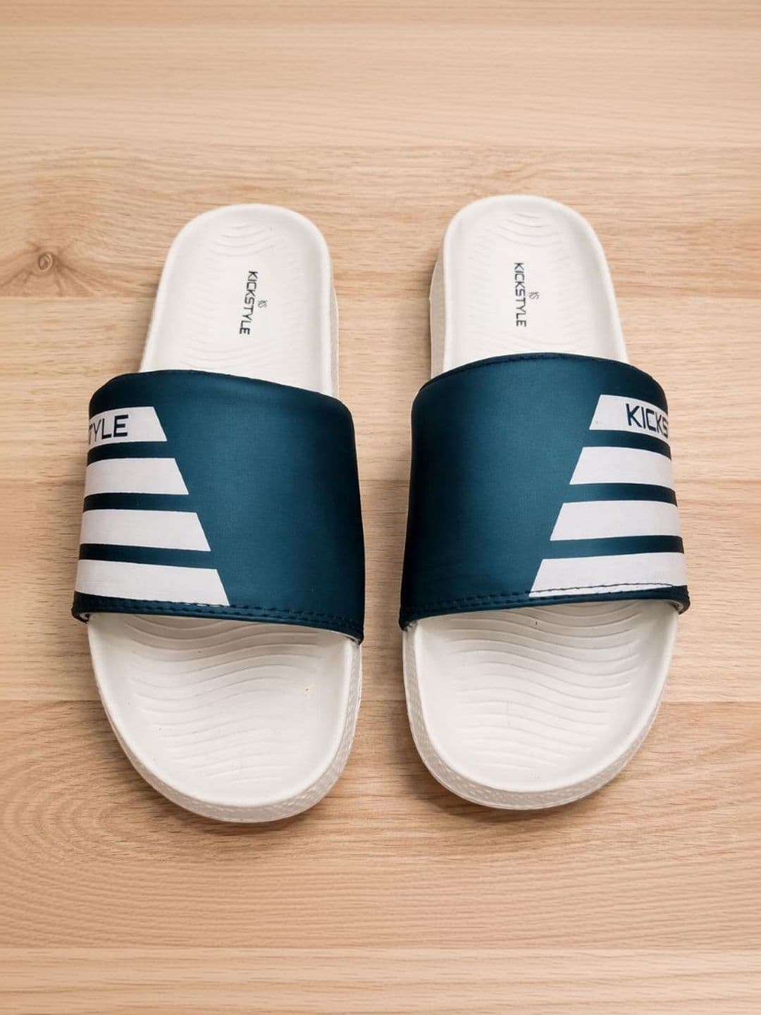 KICKSTYLE Men Striped Sliders - view 1