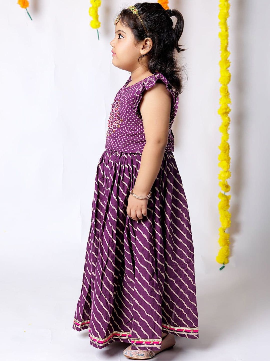 Chanda Mama Girls Printed Ready to Wear Lehenga & thumbnail 3
