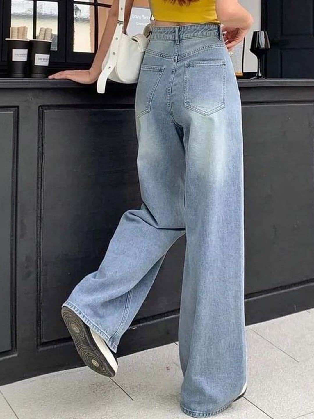 ZYVRA Women High-Rise Light Fade Stretchable Jeans thumbnail 2