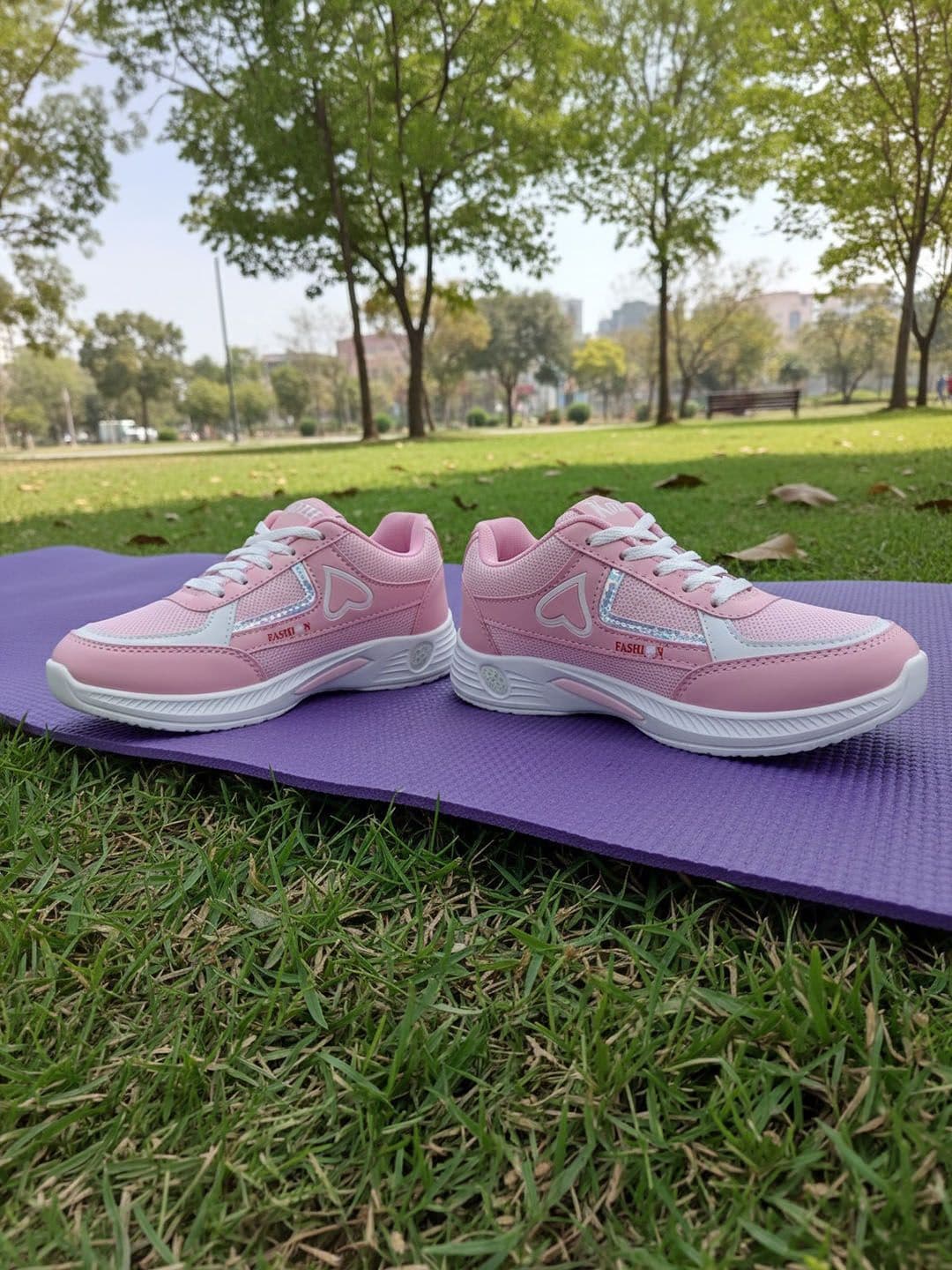 WILD LEOPARD Women Mesh Training or Gym Non-Marking Shoes thumbnail 4