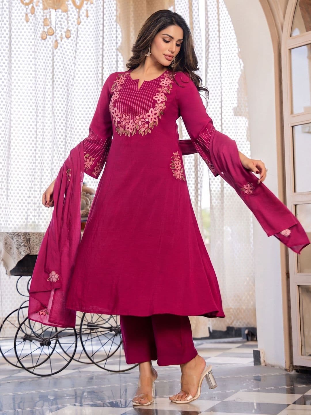 Royal Export Women Ethnic Motifs Embroidered Regular Thread Work Kurta with Trousers & With Dupatta thumbnail 7
