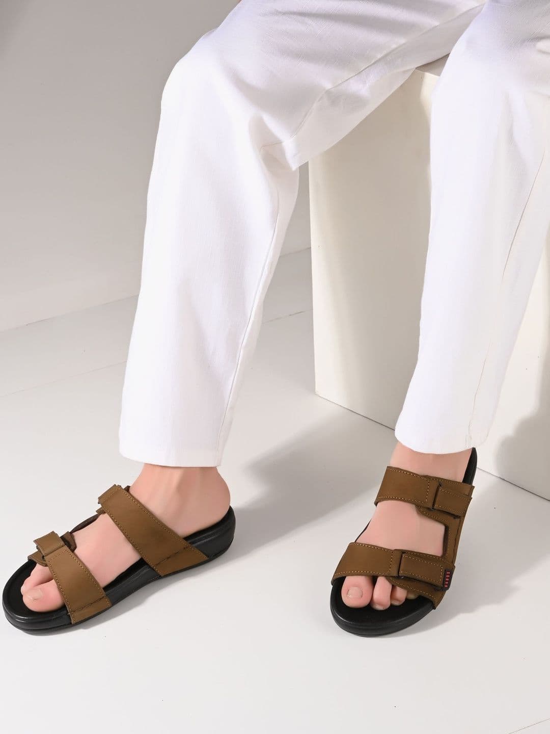 The Roadster Lifestyle Co Men  Slip-On Comfort Sandals - view 1