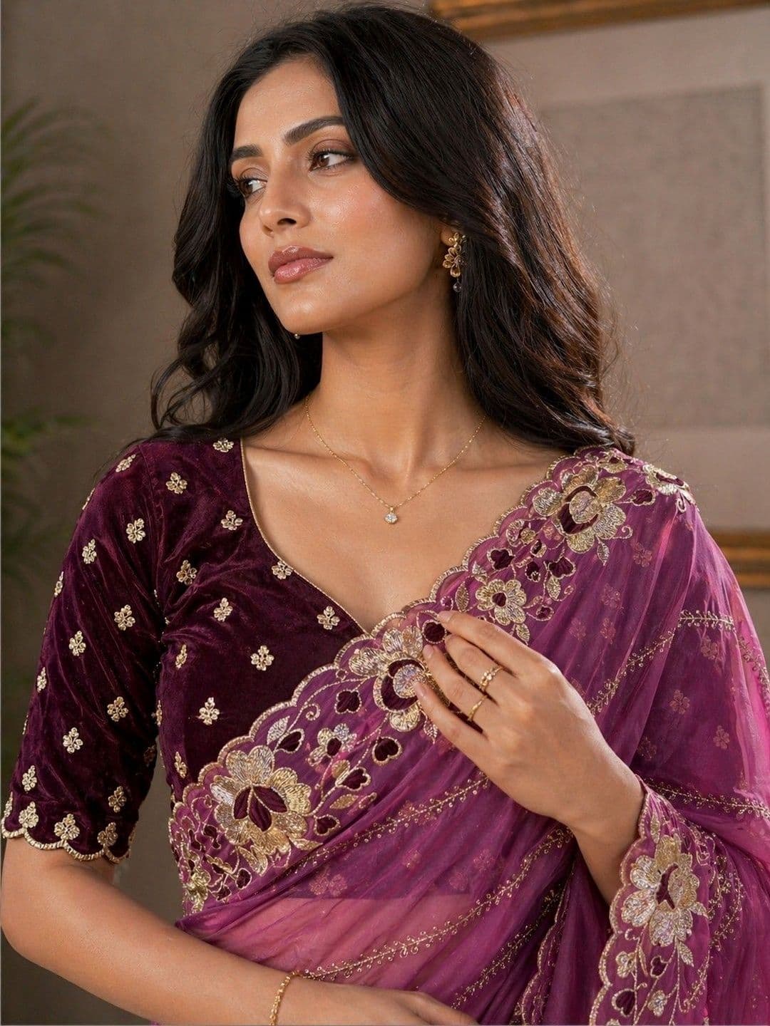 HERE&NOW Floral Embellished Embroidered Poly Georgette Banarasi Saree thumbnail 3