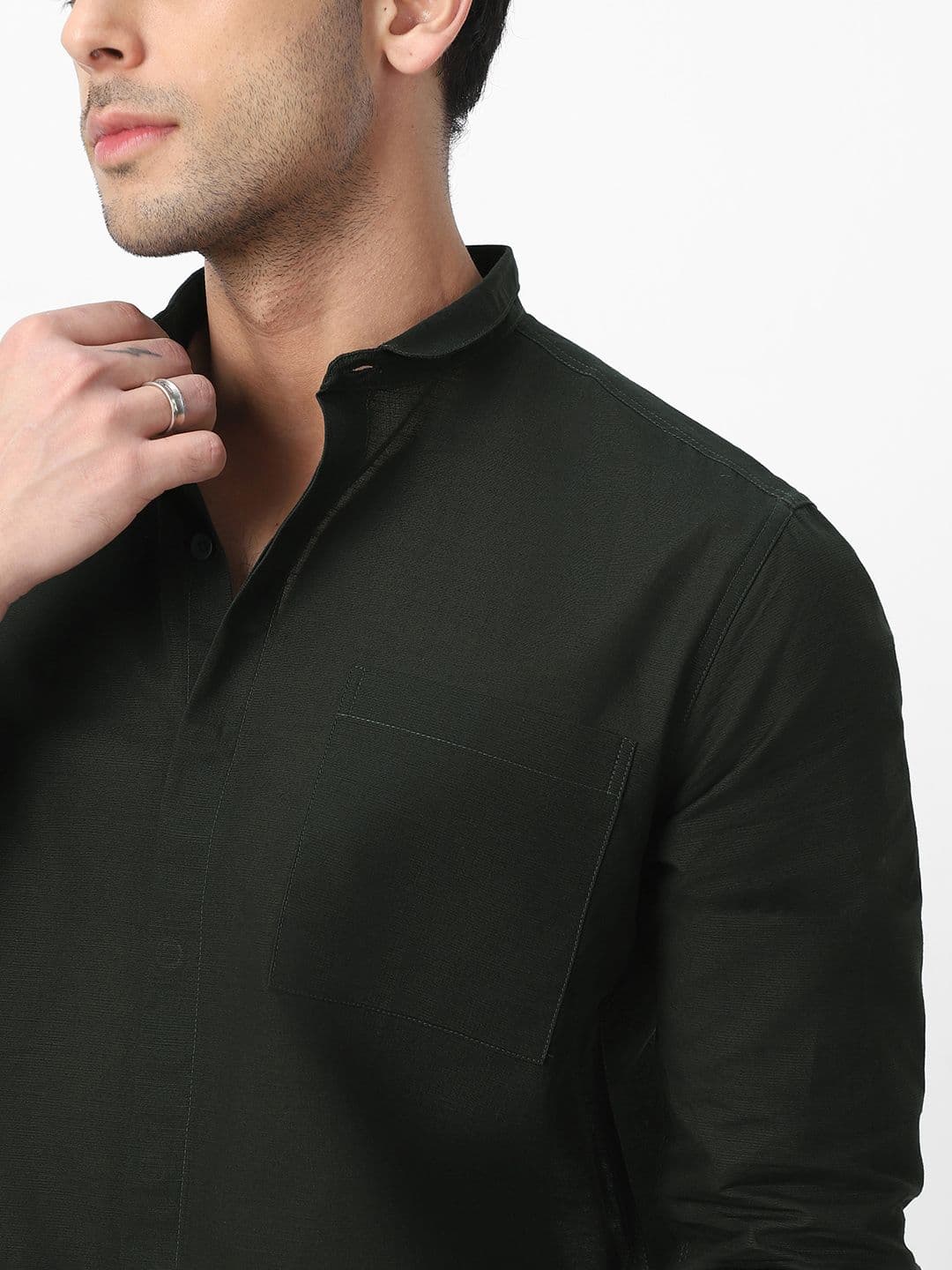 Urbano Fashion Men Club Collar Solid Cotton Casual Shirt thumbnail 5