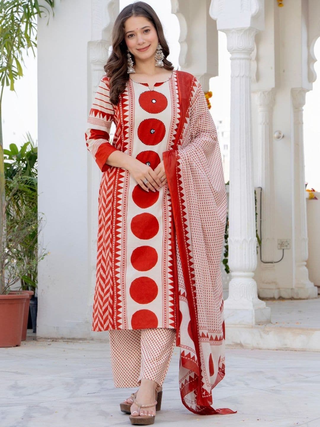 Amayra Geometric Printed Regular Mirror Work Pure Cotton Kurta with Trousers & Dupatta thumbnail 4