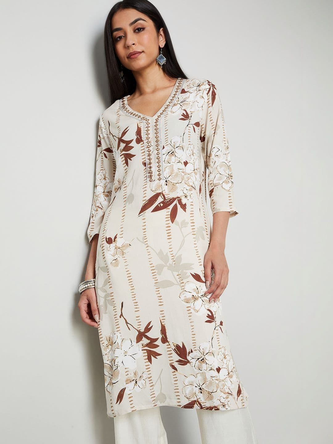 Melange by Lifestyle Women Floral Printed Thread Work Kurta - view 1
