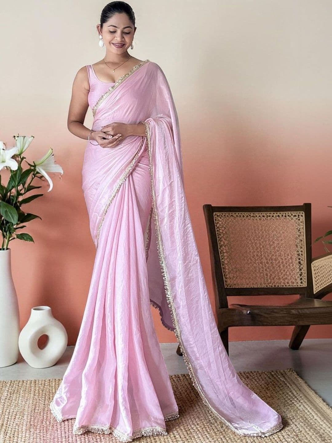 Sangria Embellished Sarees With Blouse Piece thumbnail 5