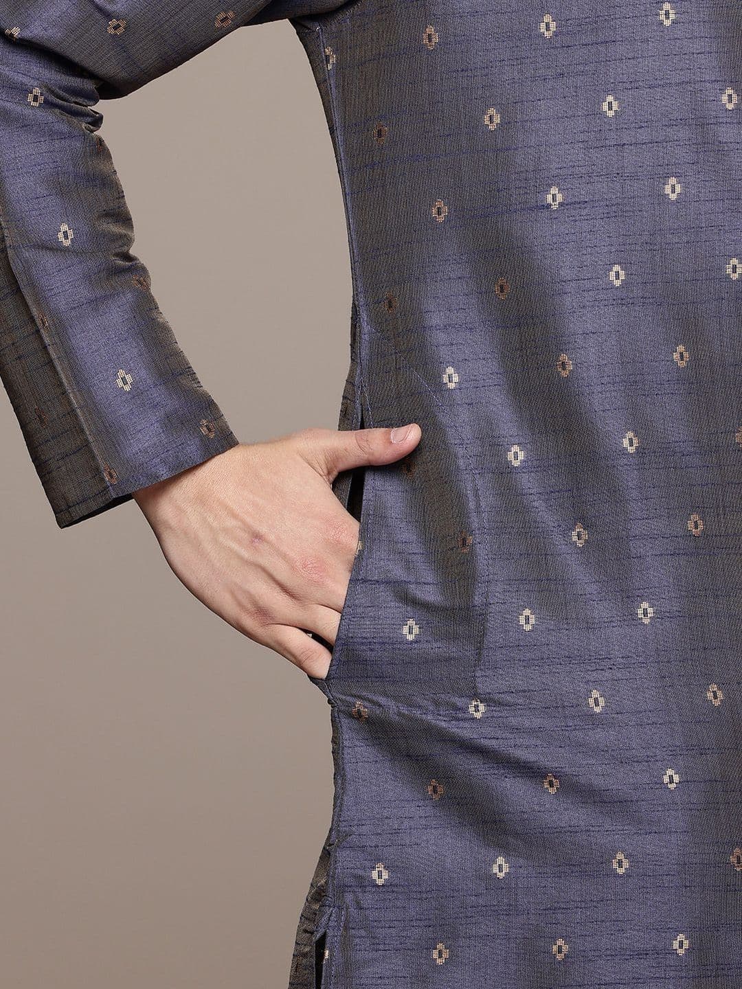 Dincharya Men Thread Work Kurta thumbnail 2