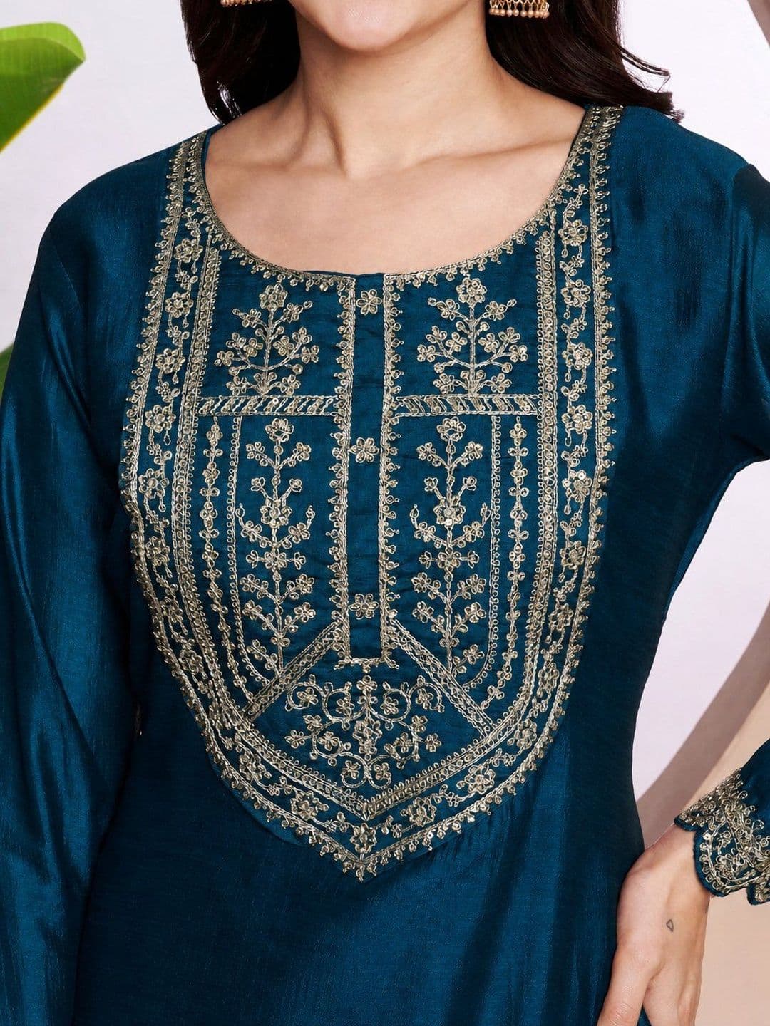 rarethread Women Ethnic Motifs Embroidered Thread Work Kurta thumbnail 7