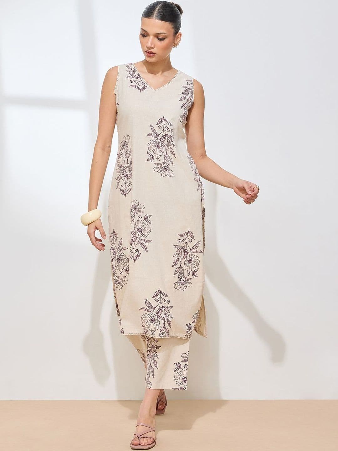 Sangria Floral Cotton Printed Tunic with Trousers thumbnail 6
