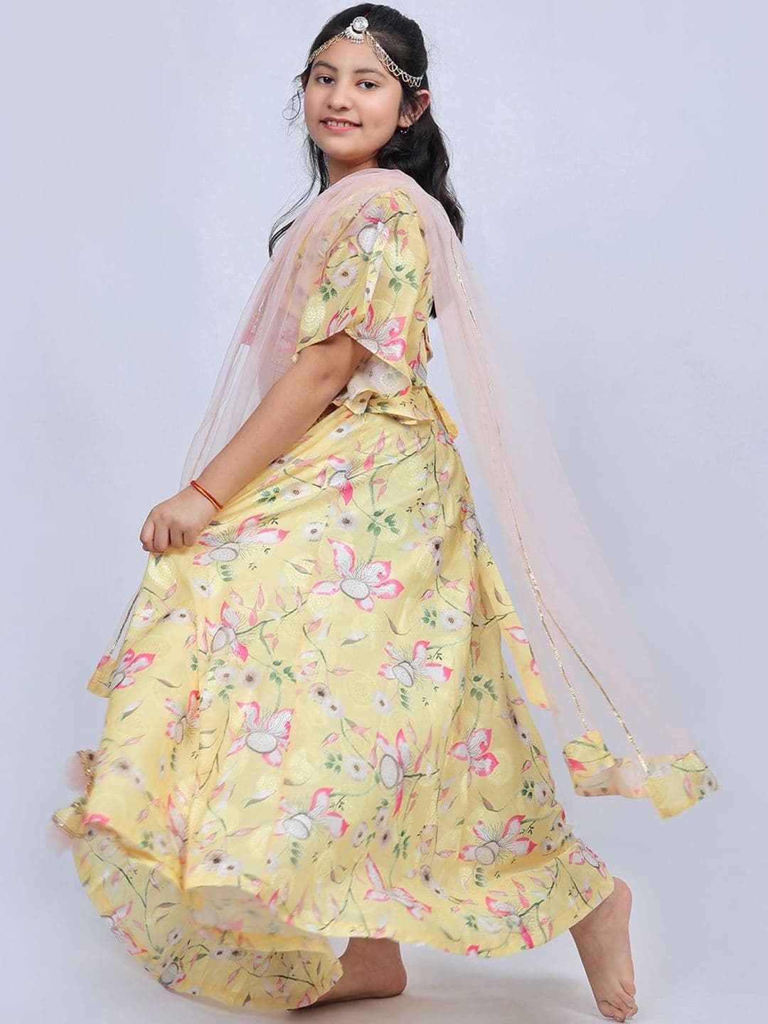 Chanda Mama Girls Sequinned Ready to Wear Lehenga & Blouse With Dupatta thumbnail 2