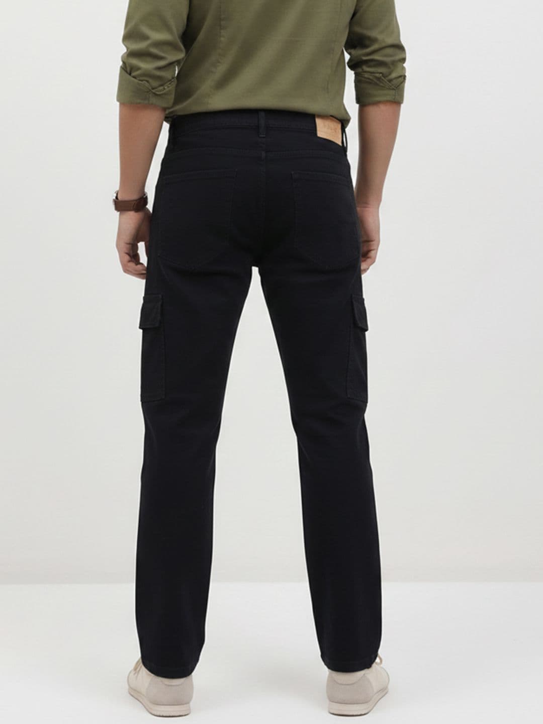 The Roadster Life Co. Men Relaxed Fit Cargo Style Stretchable Jeans thumbnail 6