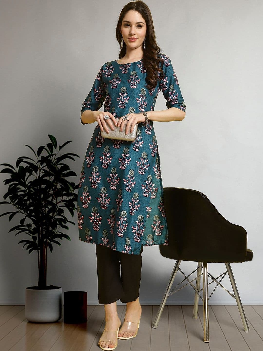 Sangria Printed Round Neck Straight Kurta & Trousers thumbnail 6