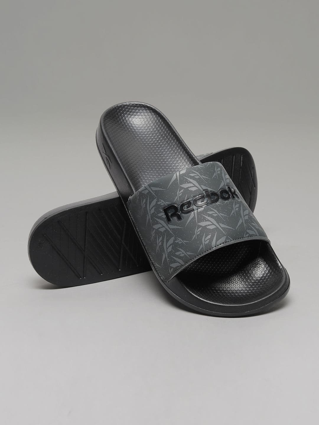 Reebok Men Grey Printed Sliders thumbnail 2