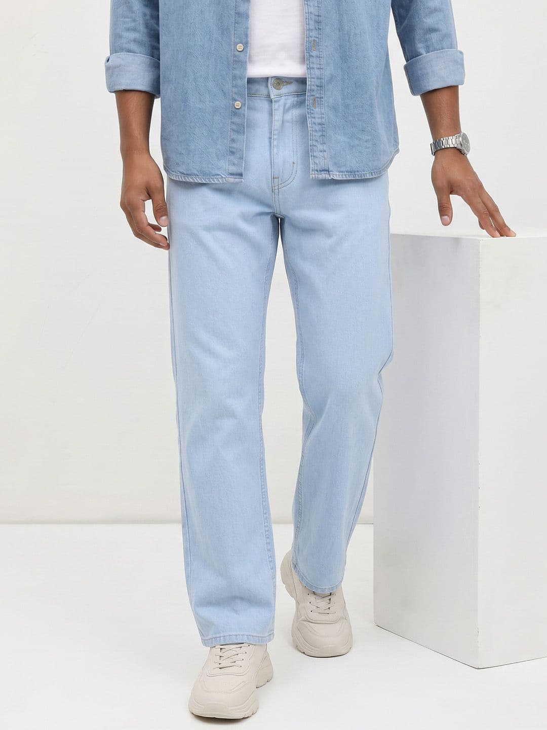 The Roadster Lifestyle Co. Men Regular Stretchable Jeans thumbnail 5
