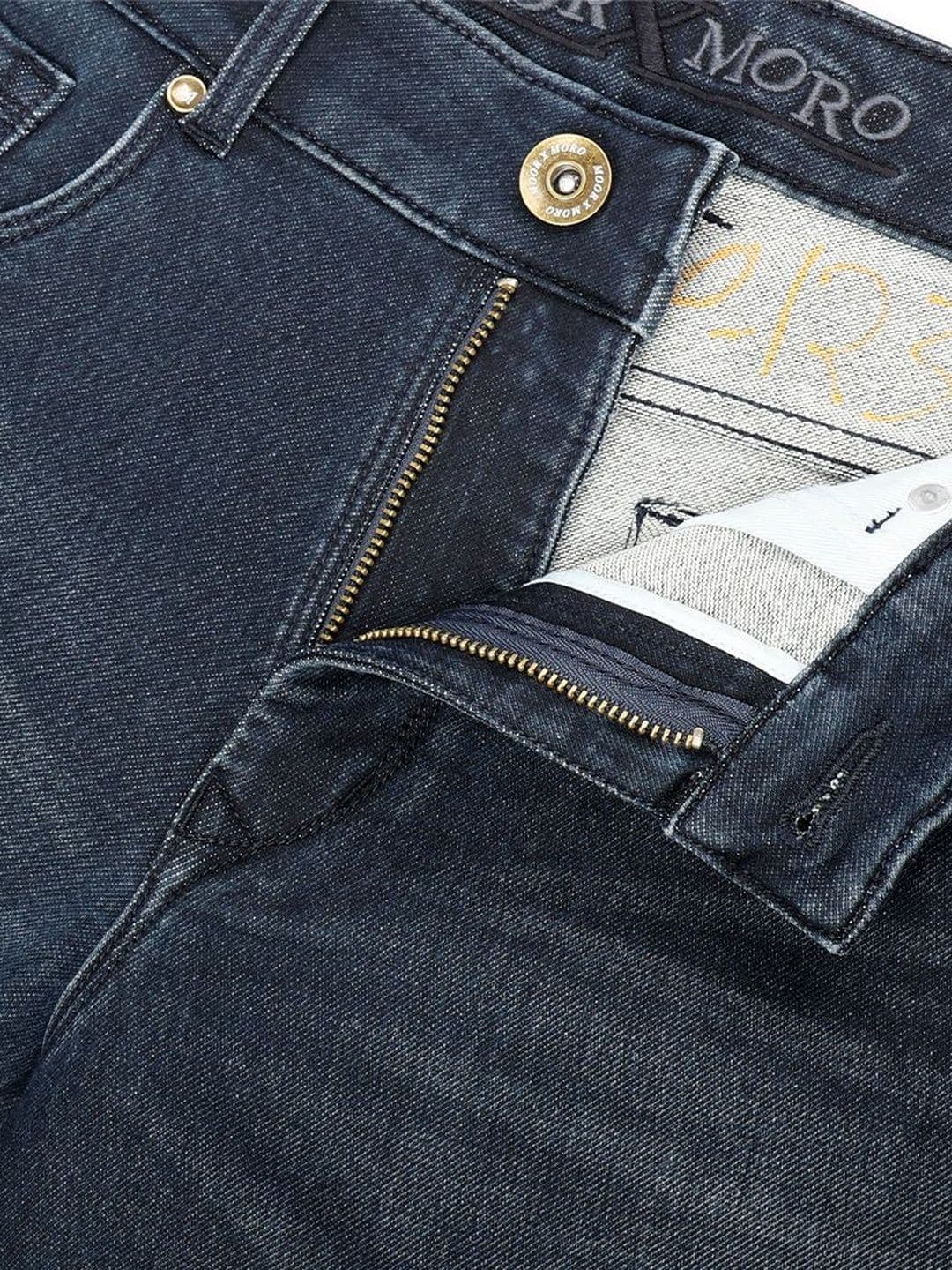 MoorXMoro Men Comfort Straight Fit Mid-Rise Light Fade Jeans thumbnail 5
