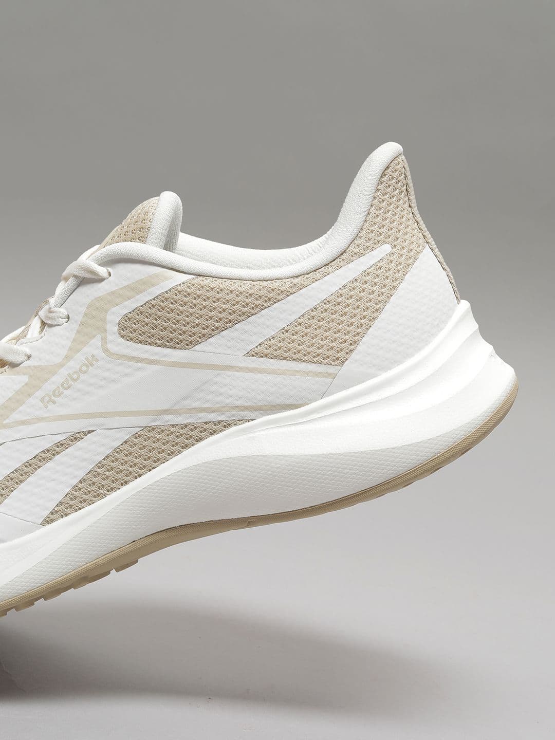 Reebok Men JETBLAST HAWK Running Non-Marking Shoes thumbnail 4