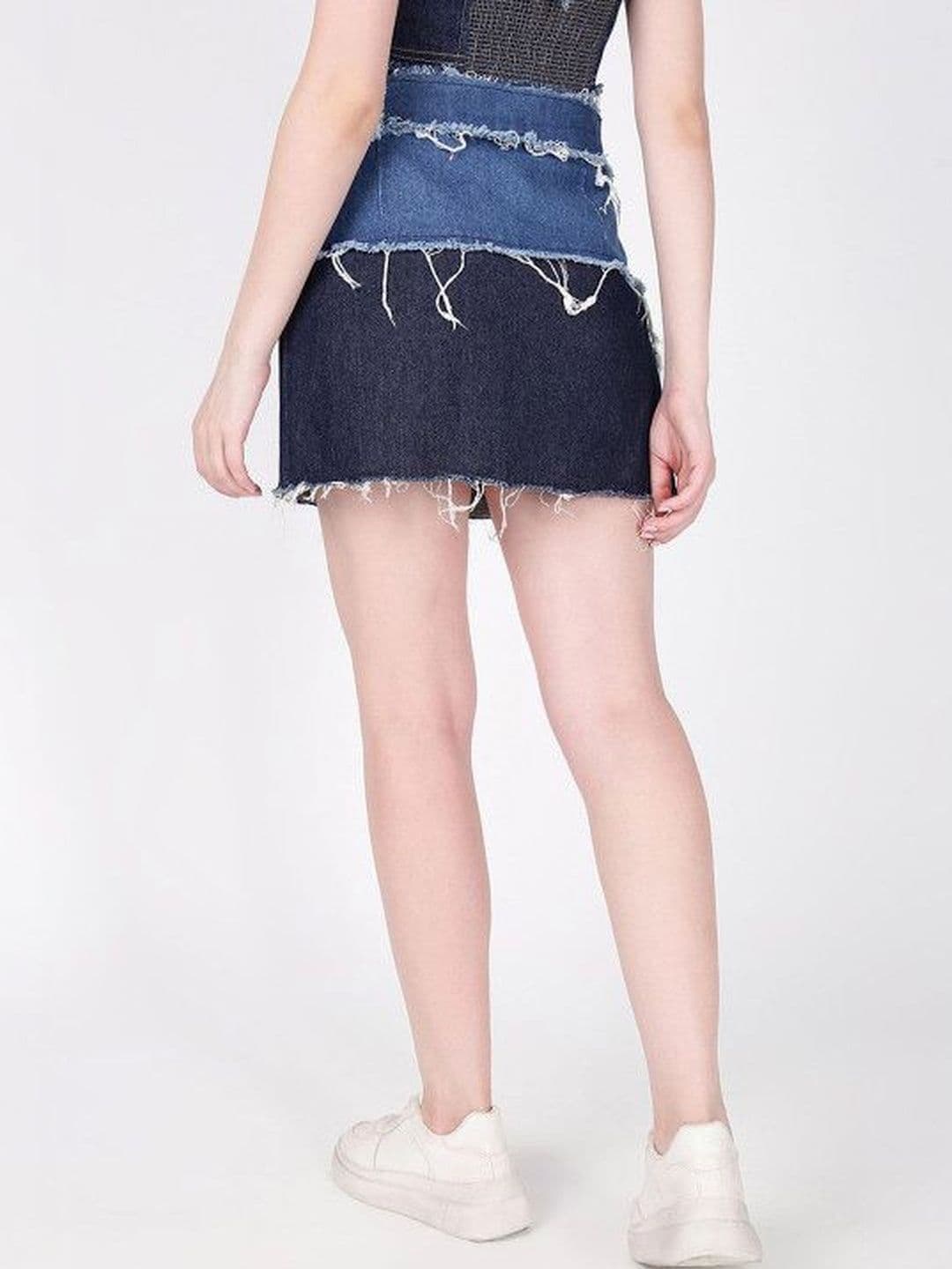 Bene Kleed Women Blue Pure Cotton Blend Colourblocked Frayed Denim Mini Straight Skirt thumbnail 5