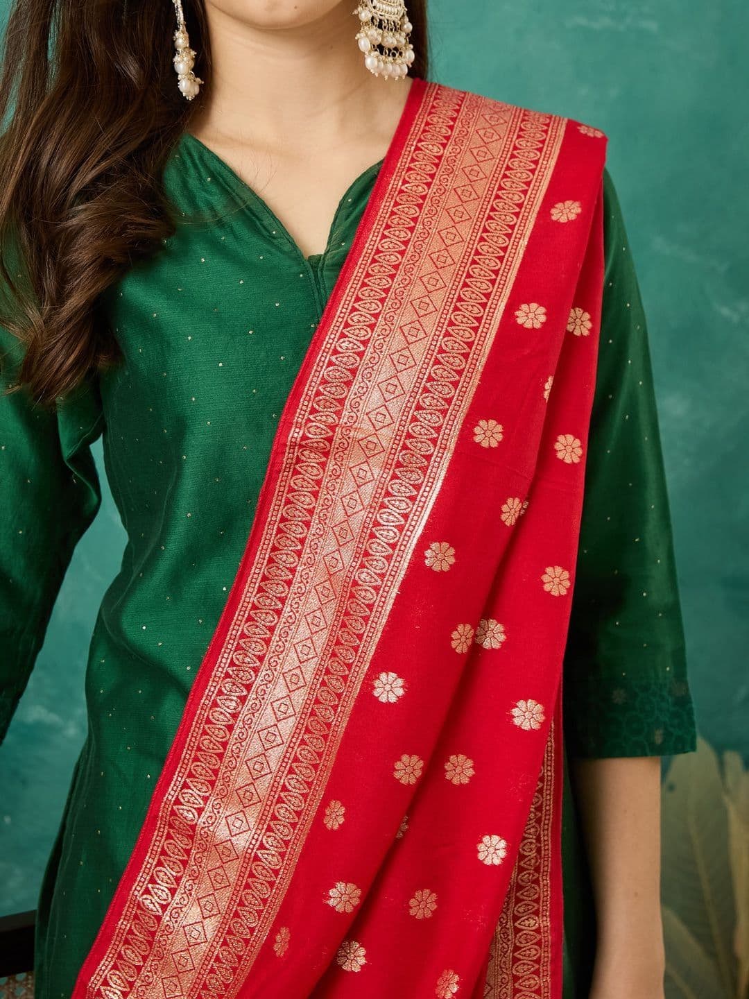 VASVI Ethnic Motifs Woven Design Cotton Silk Dupatta with Zari thumbnail 2