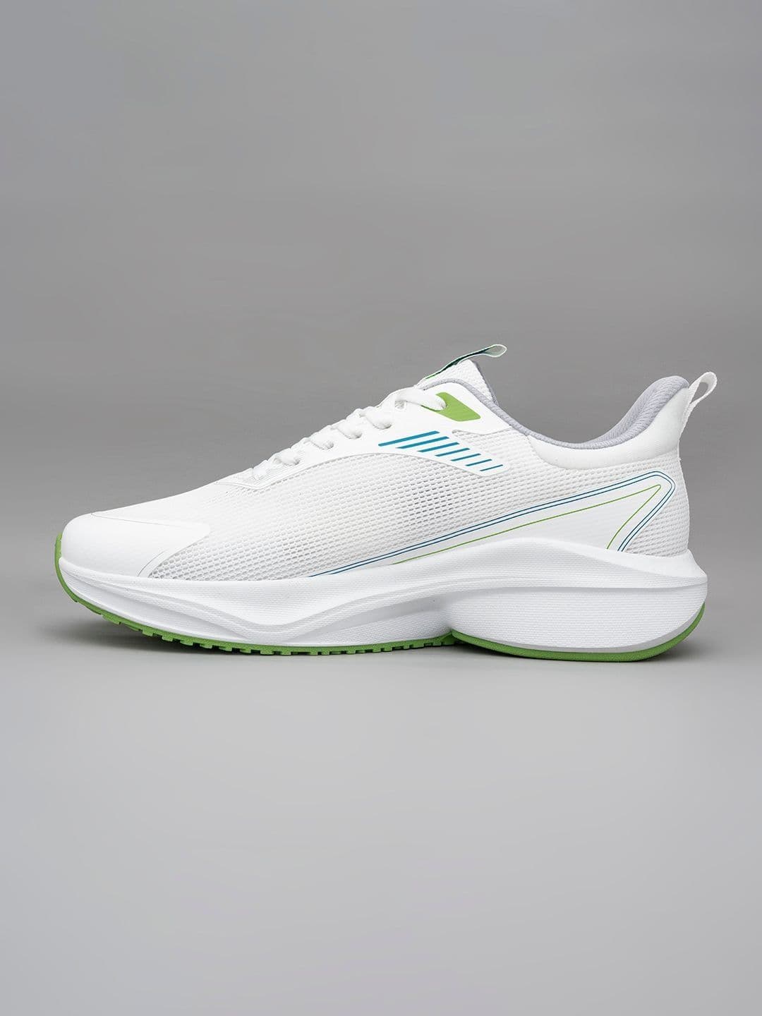 Red Tape Men Mesh Running Non-Marking Shoes thumbnail 2