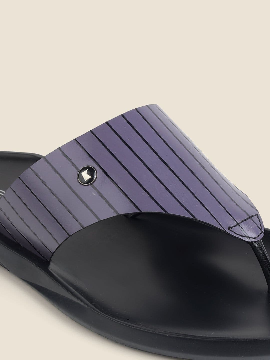 Metro Men Striped Thong Flip-Flops thumbnail 6