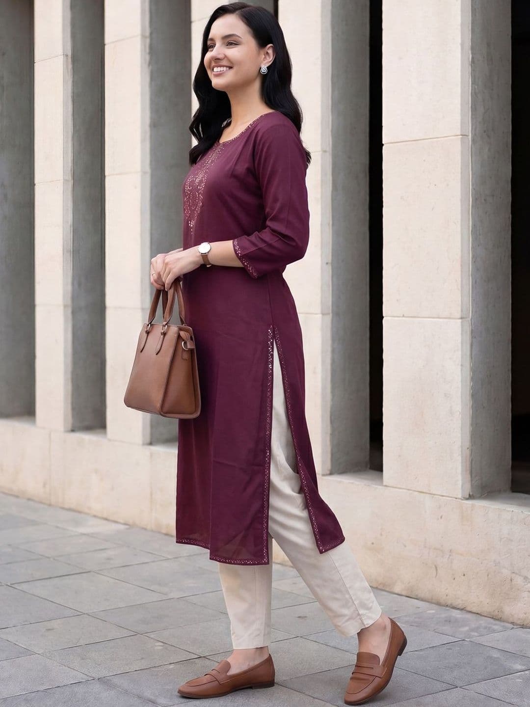 Indo Era Women Ethnic Motifs Embroidered Thread Work Kurta thumbnail 3