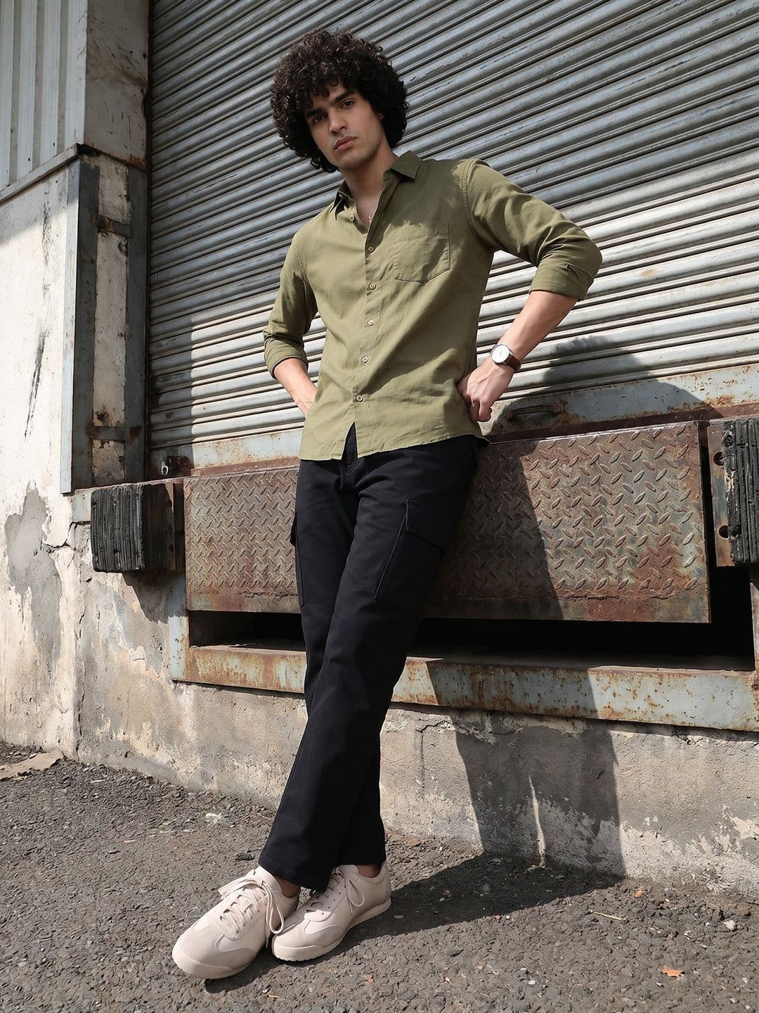 The Roadster Life Co. Men Relaxed Fit Cargo Style Stretchable Jeans - view 1