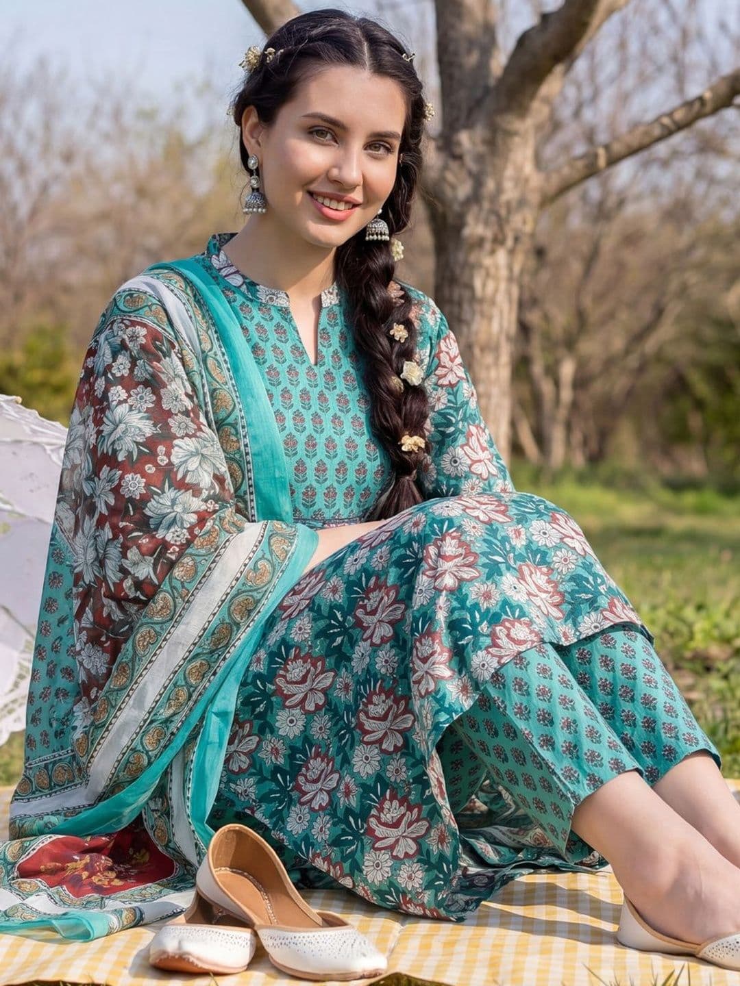 Indo Era Women Floral Printed Regular Pure Cotton Kurta with Trousers & With Dupatta thumbnail 2