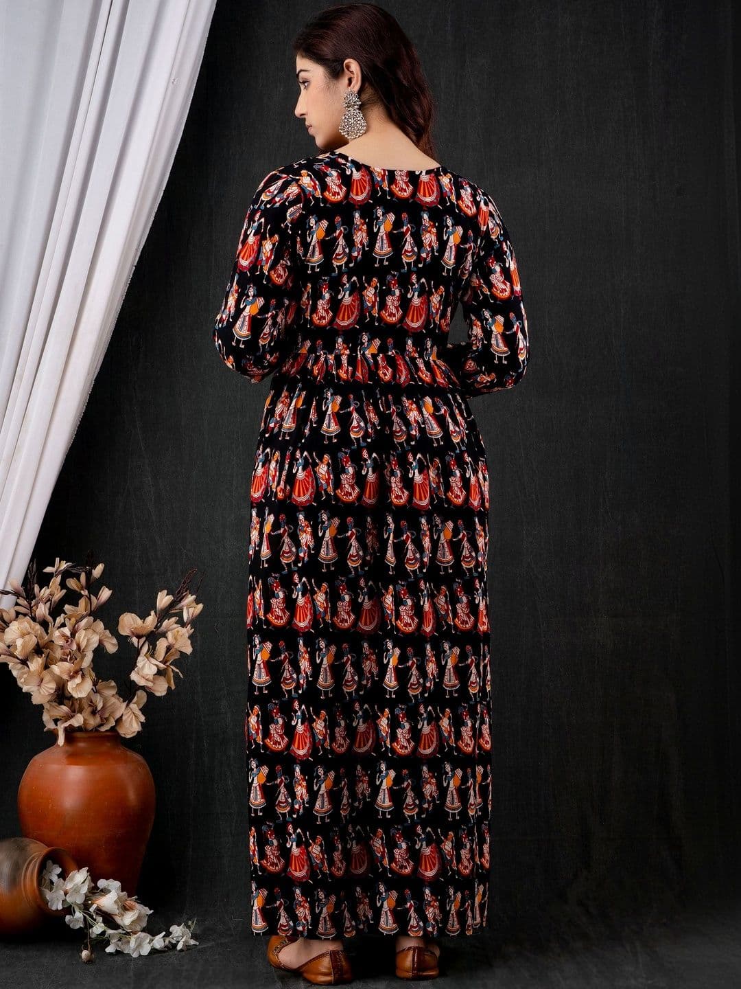 Mialo fashion Women Ethnic Motifs Printed Indie Prints Kurta thumbnail 4