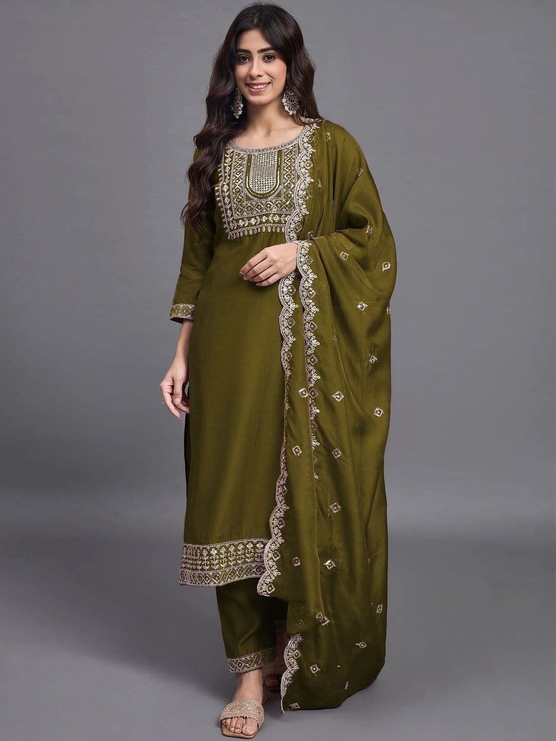 kiyooclothing Women Ethnic Motifs Embroidered Regular Thread Work Kurta with Trousers & With Dupatta thumbnail 5