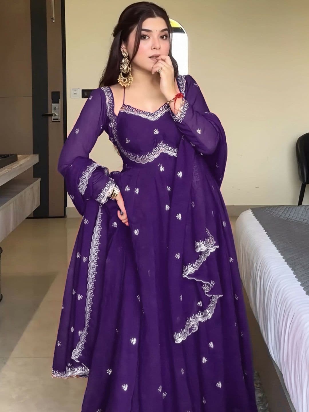 HERE&NOW Women Ethnic Motifs Embroidered Empire Thread Work Kurta with Trousers & With Dupatta thumbnail 3
