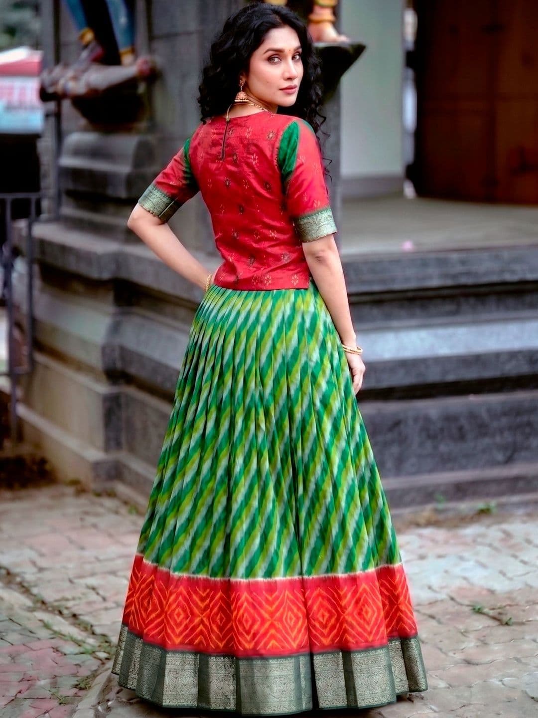 LOOKNBOOK ART Tasar Silk Leheriya Print Lehenga Choli with Rich Zari Weaving Work thumbnail 4