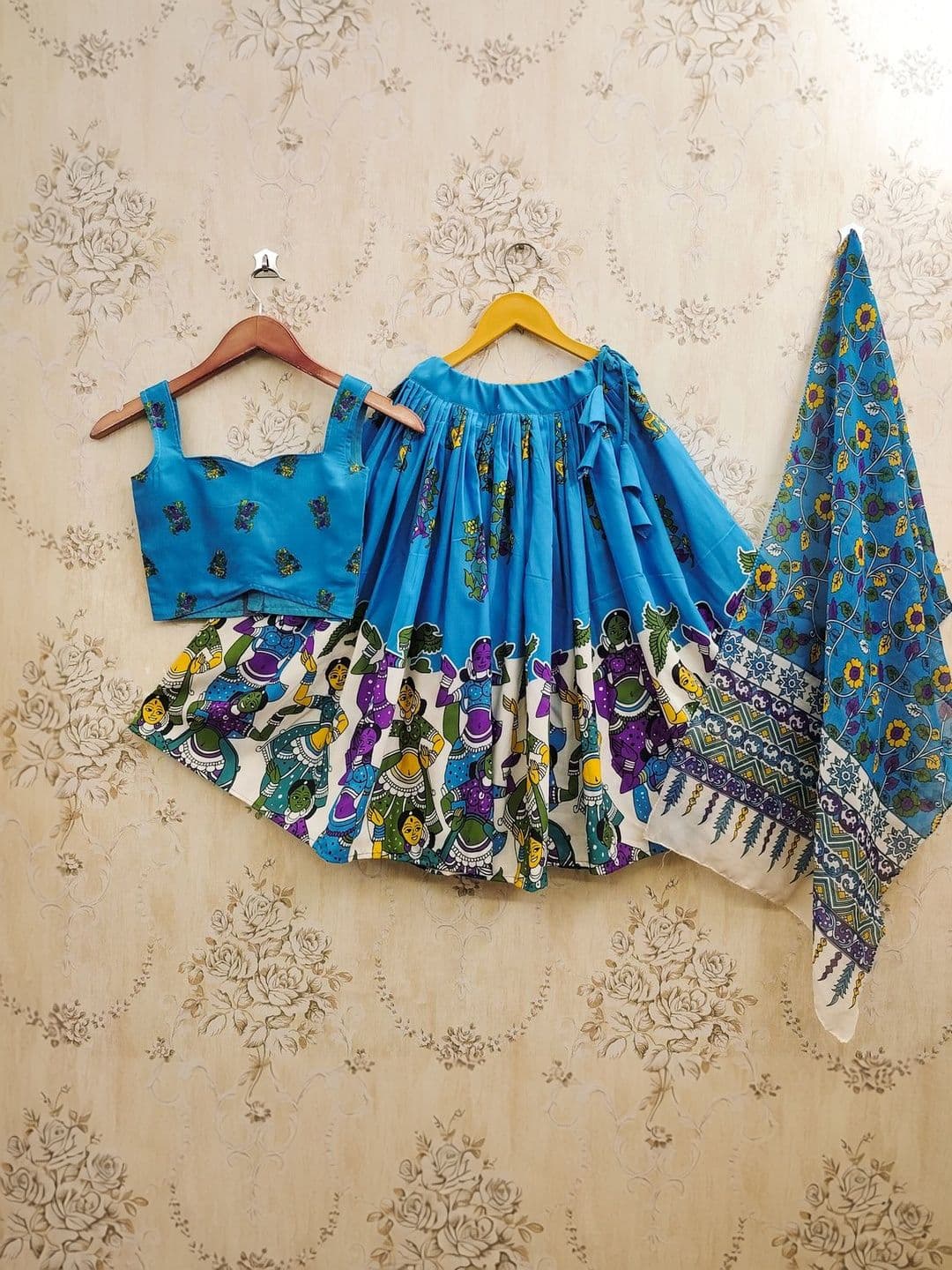 KALINI Girls Printed Tie and Dye Ready to Wear Lehenga & Blouse With Dupatta thumbnail 2