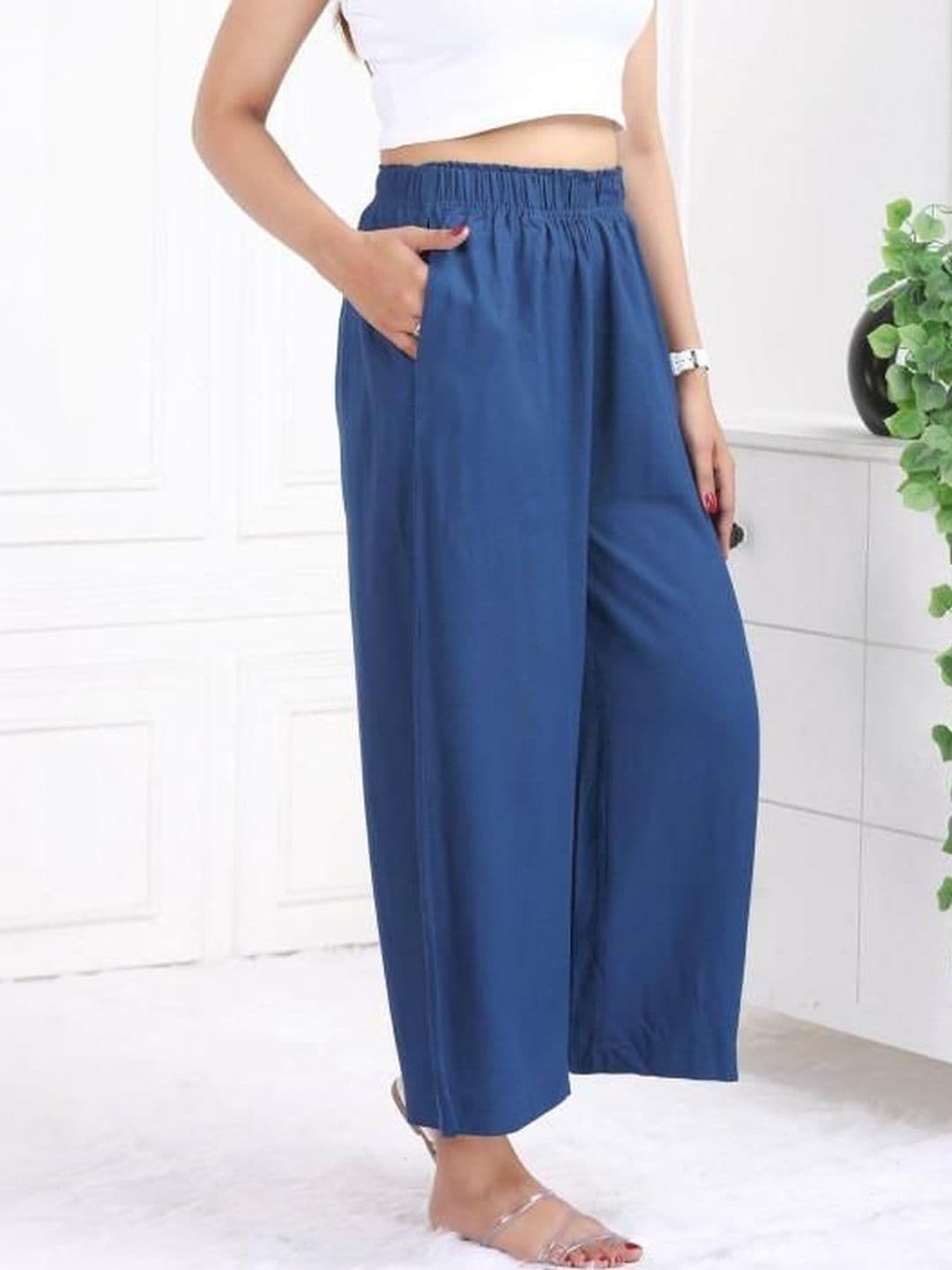 Fabinn Women Knitted Chiffon Blend Cropped Palazzos thumbnail 3