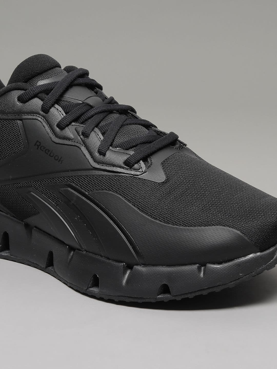 Reebok Men Running Non-Marking Shoes thumbnail 2