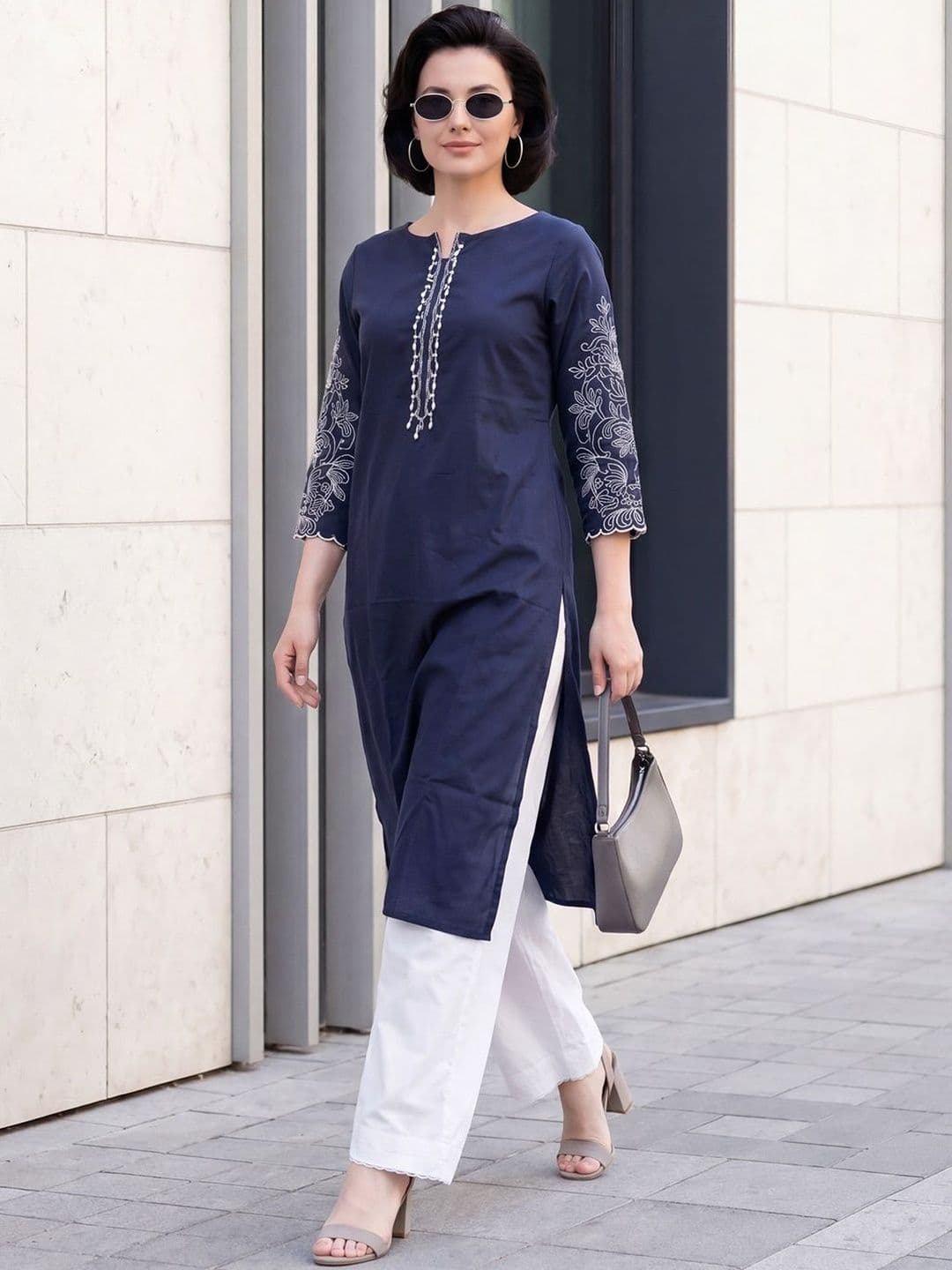 Indo Era Women Ethnic Motifs Embroidered Thread Work Kurta - view 1