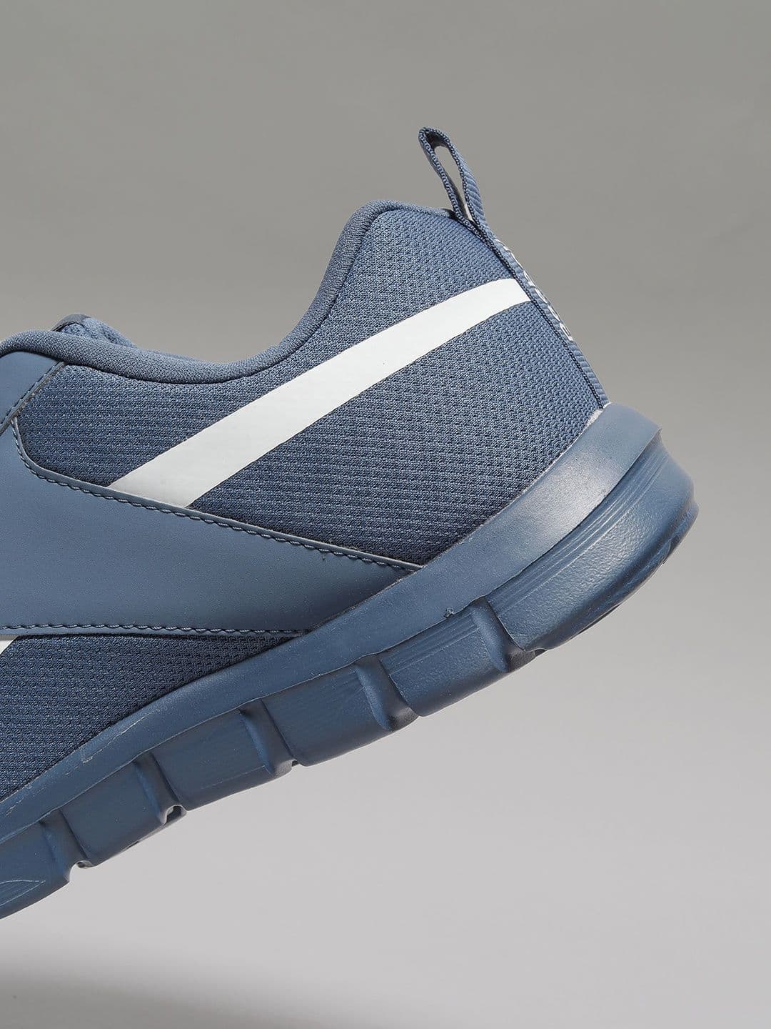 Reebok Men FLYLITE AXTON M Running Non-Marking Shoes thumbnail 2