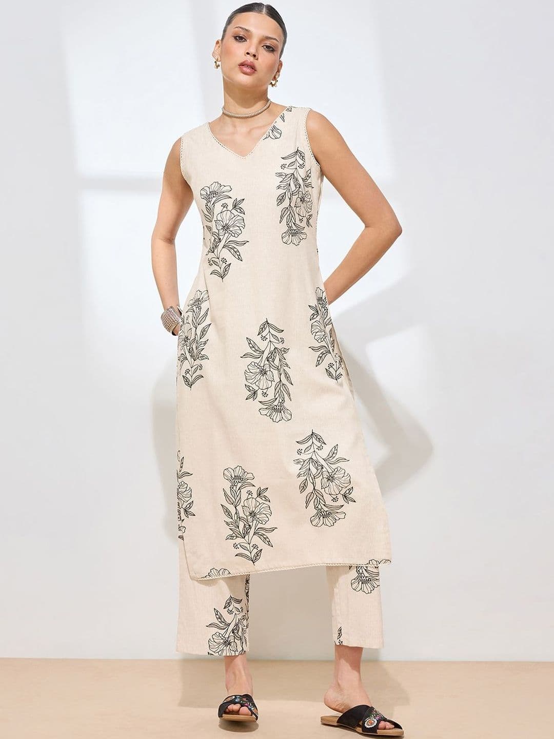 Sangria Floral Cotton Printed Tunic with Trousers thumbnail 7