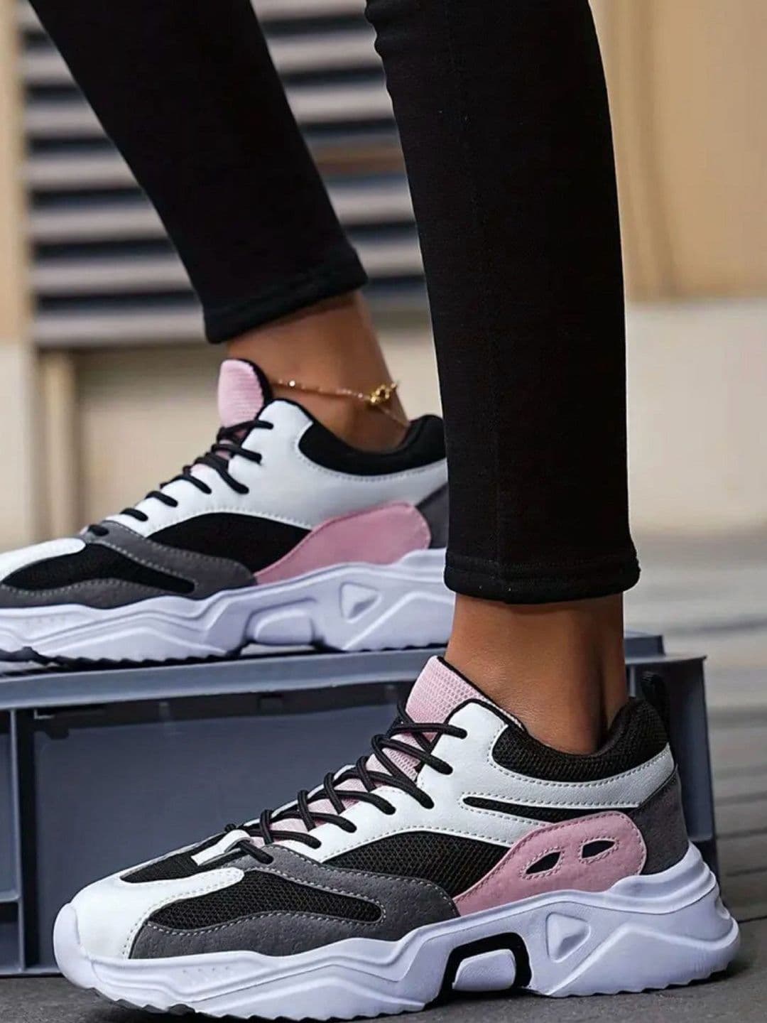 The Roadster Lifestyle Co Walking Non-Marking Sports Shoes thumbnail 3