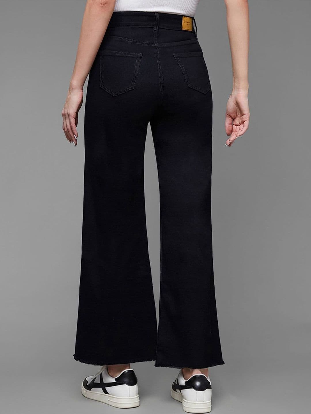 Mast & Harbour Women Wide Leg High Rise Clean Look Regular-Length Stretchable Denim Jeans thumbnail 3
