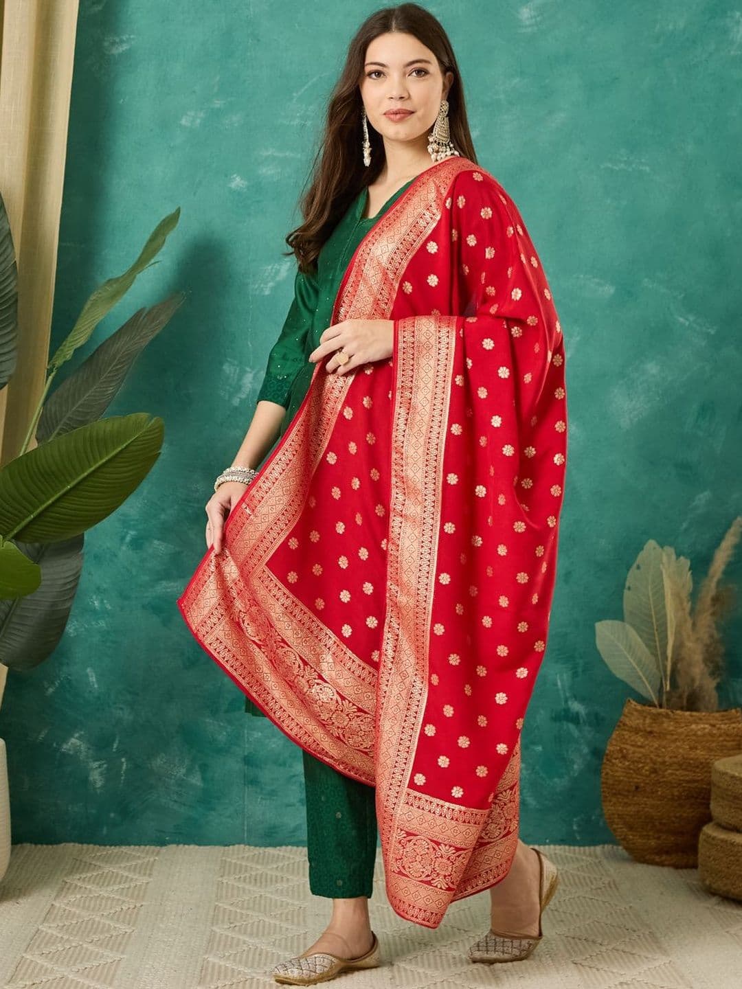 VASVI Ethnic Motifs Woven Design Cotton Silk Dupatta with Zari thumbnail 4