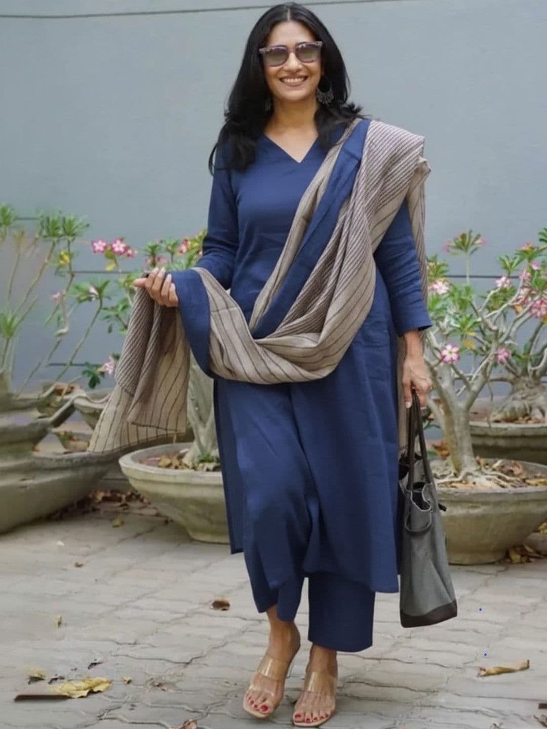 Lee Moda Women Regular Kurta with Trousers & With Dupatta - view 1