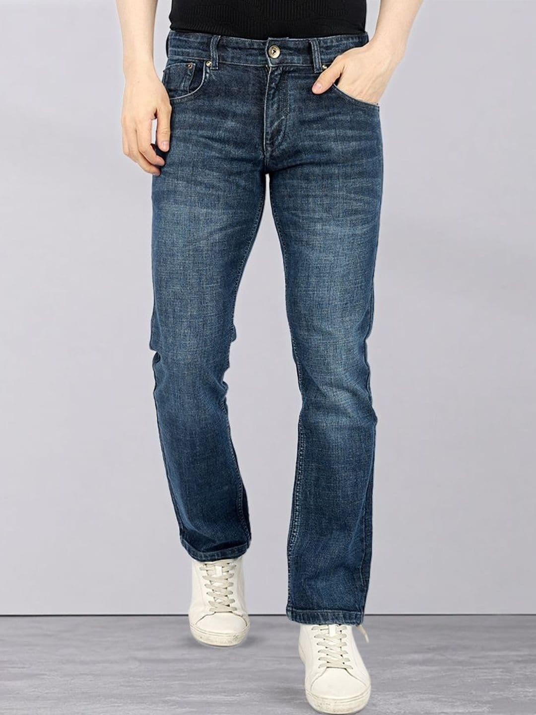 MoorXMoro Men Comfort Straight Fit Mid-Rise Light Fade Jeans thumbnail 2