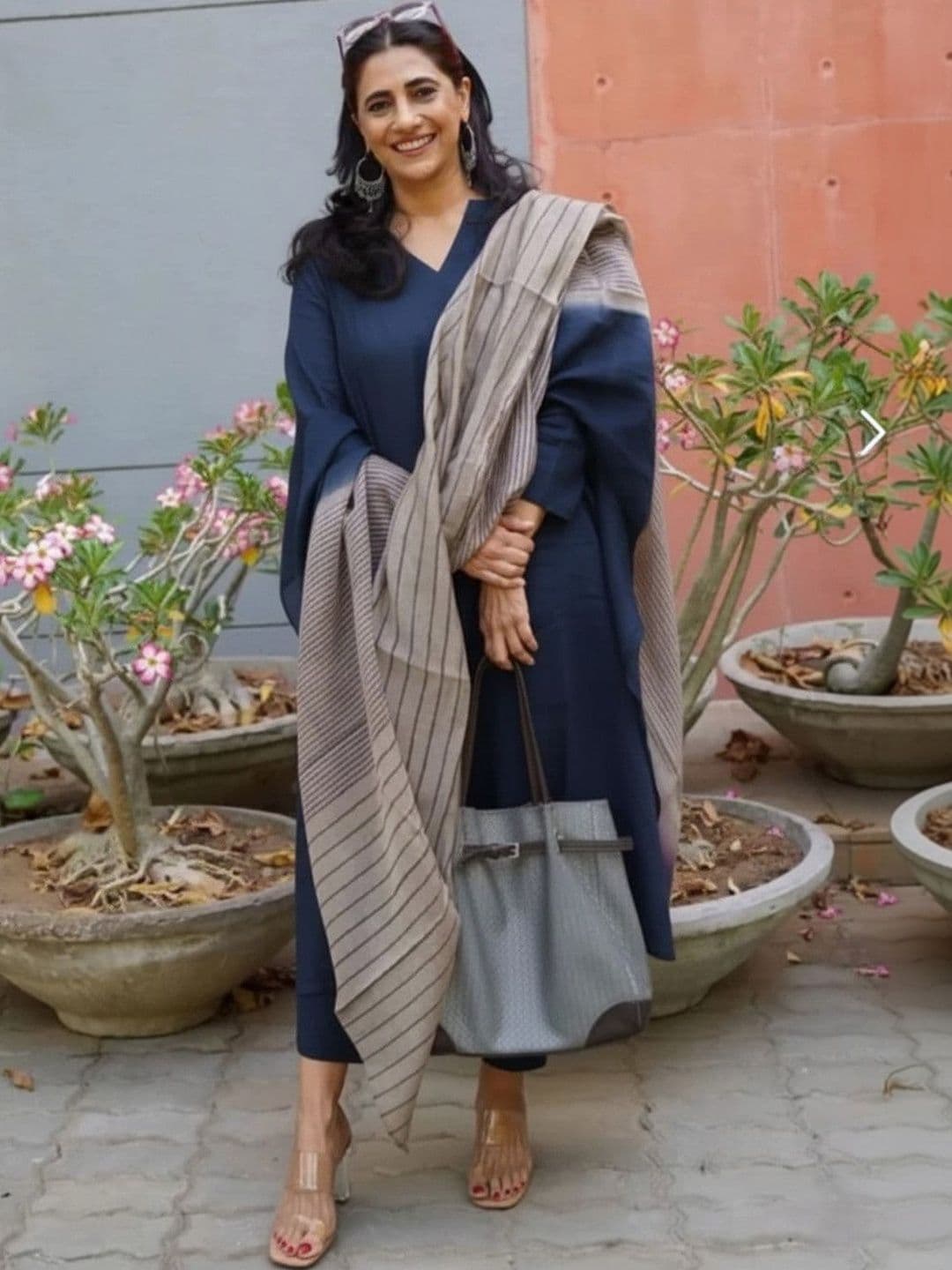 Lee Moda Women Regular Kurta with Trousers & With Dupatta thumbnail 3