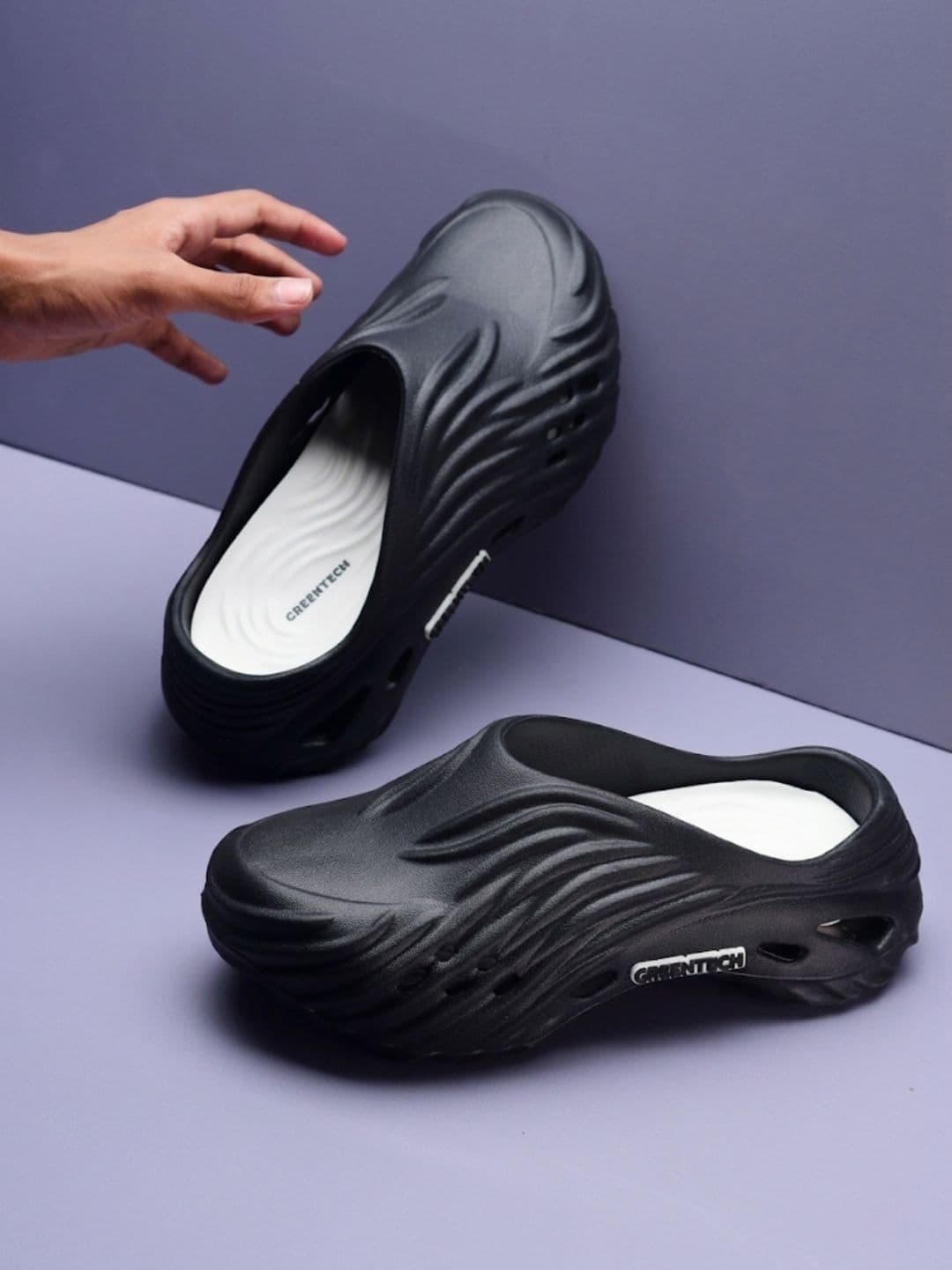 Greentech Men Slip-On Greentech Wave Self Design Clogs - view 1